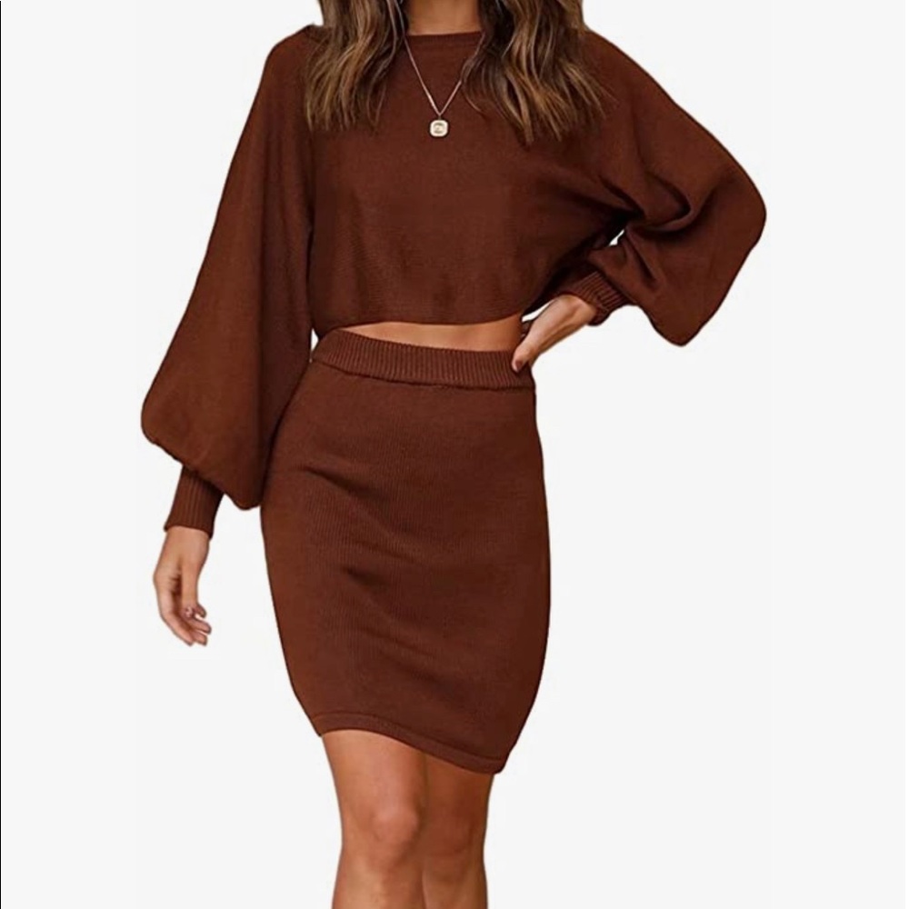 Suprelook 2 piece sweater & skirt outfit size medium